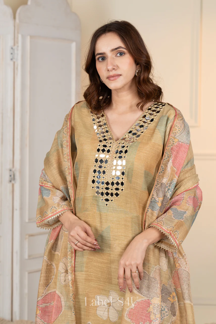Gulzarish Printed-Suit Set - Image 2