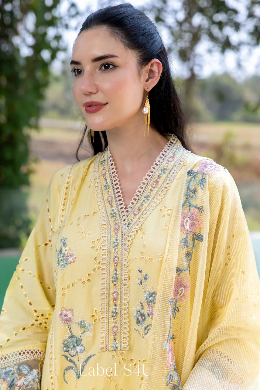 Delight Floral Embroidered Suit Set - Image 4