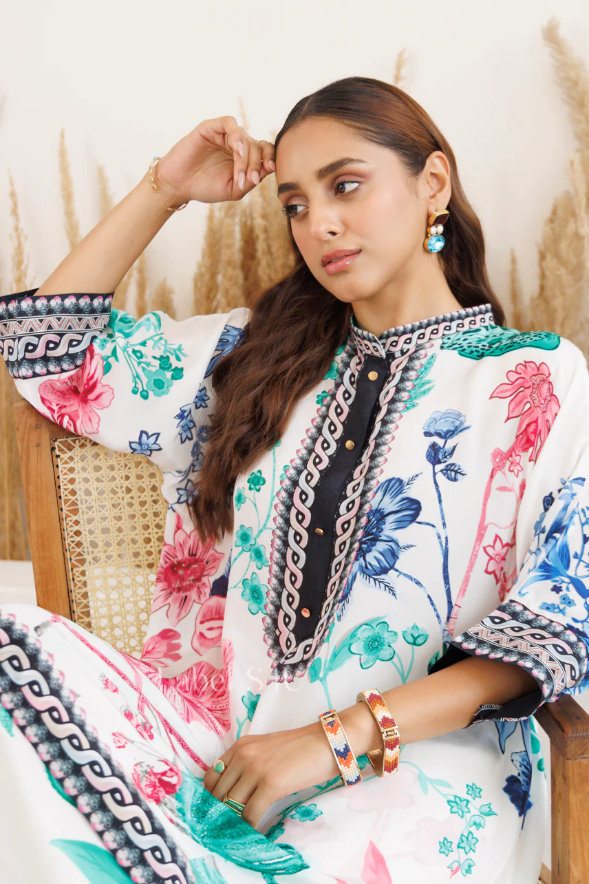 Floral Oasis Kaftan Set - Image 3
