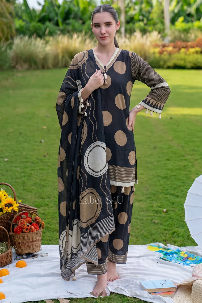 Noor Polka Dot Farshi Salwar Set