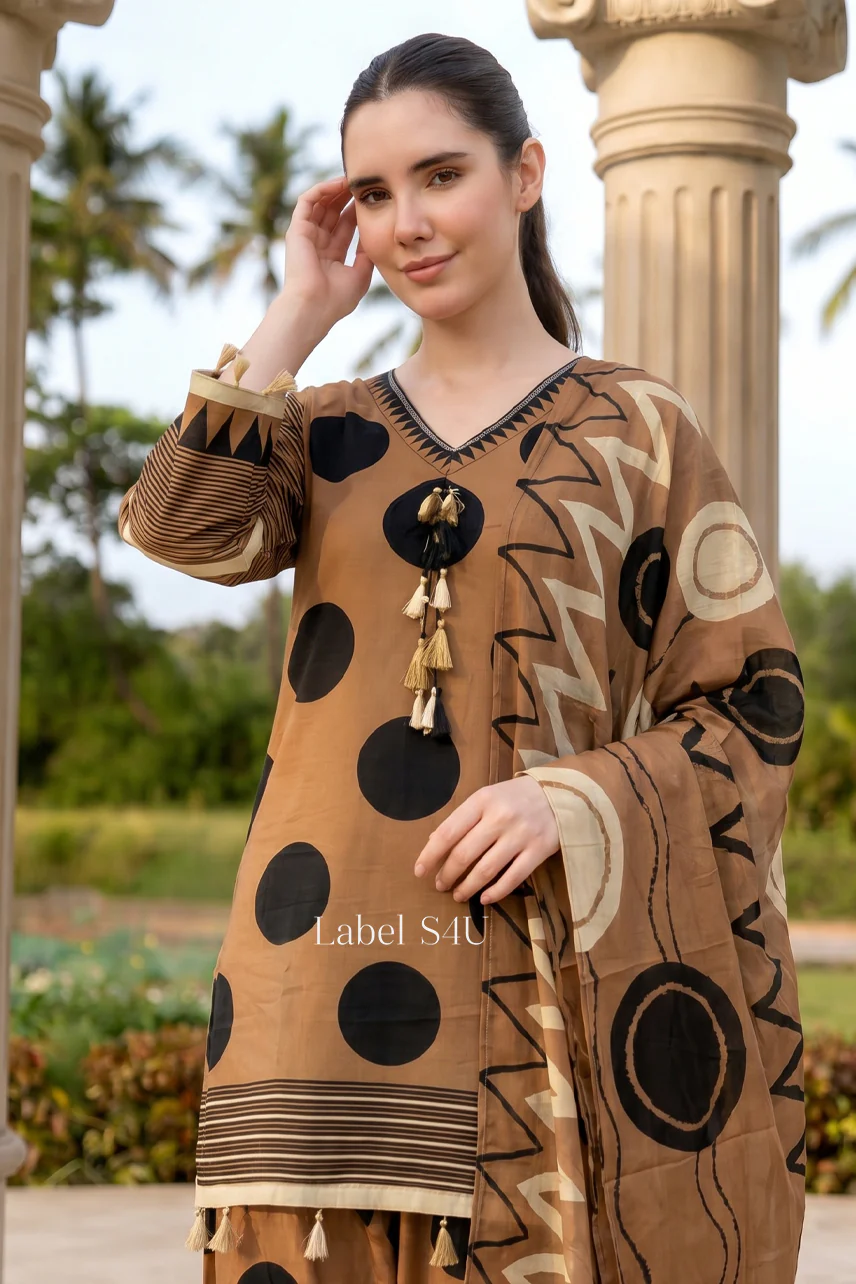 Noor Polka Dot Farshi Salwar Set - Image 7