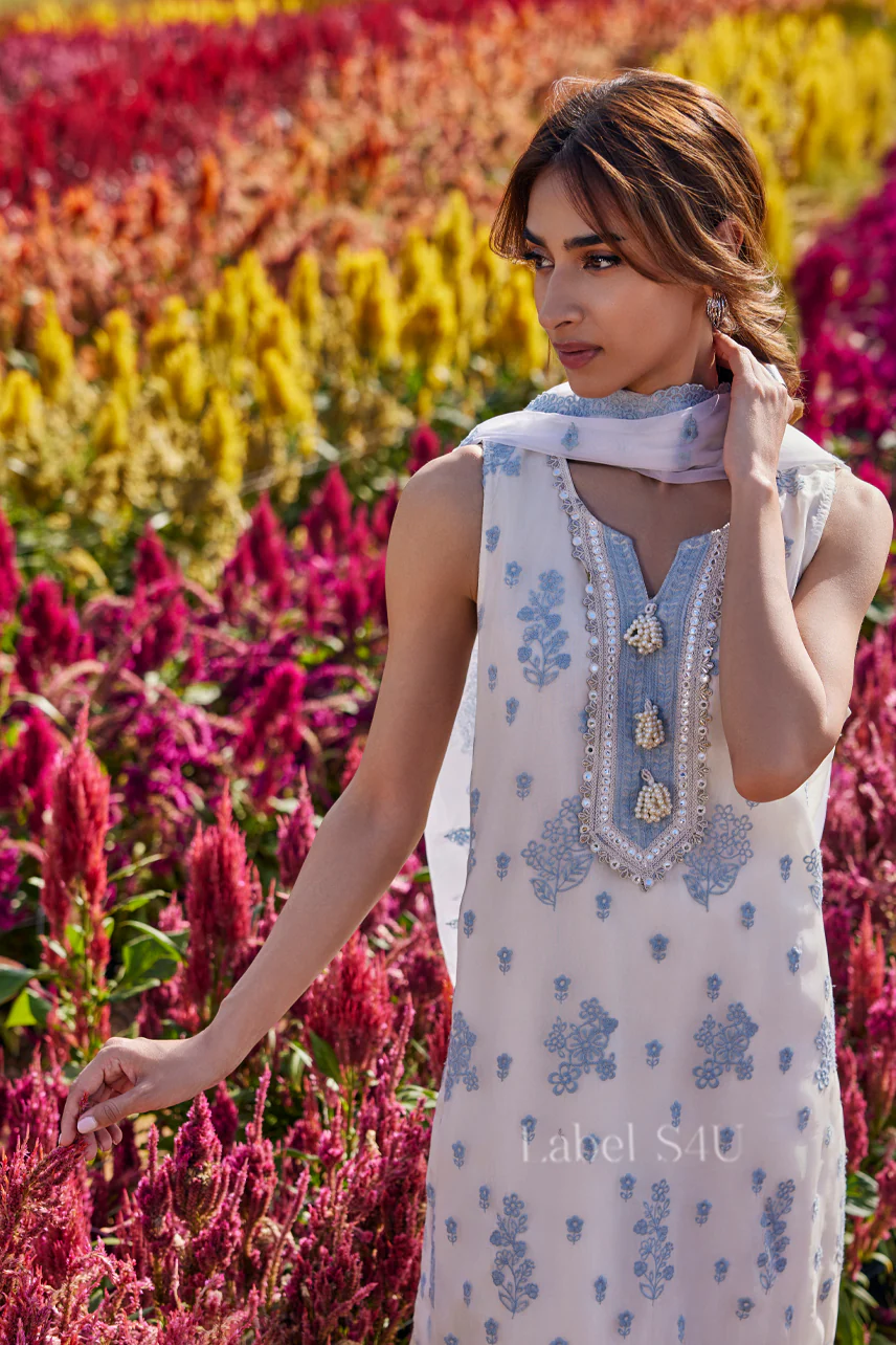 Perfect White Embroidered-Suit Set - Image 3