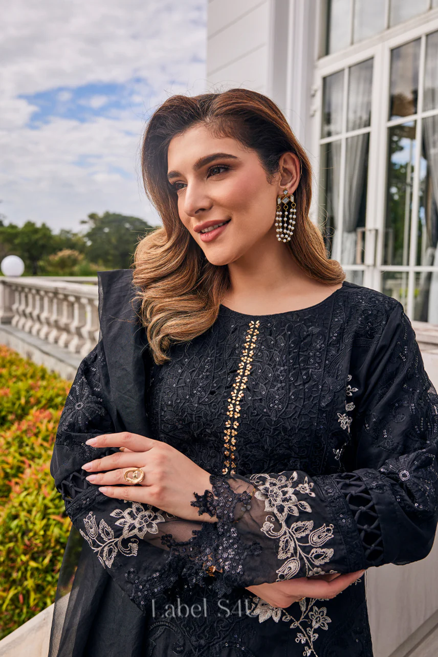 Siyah Noorani Embroidered-Suit Set - Image 2