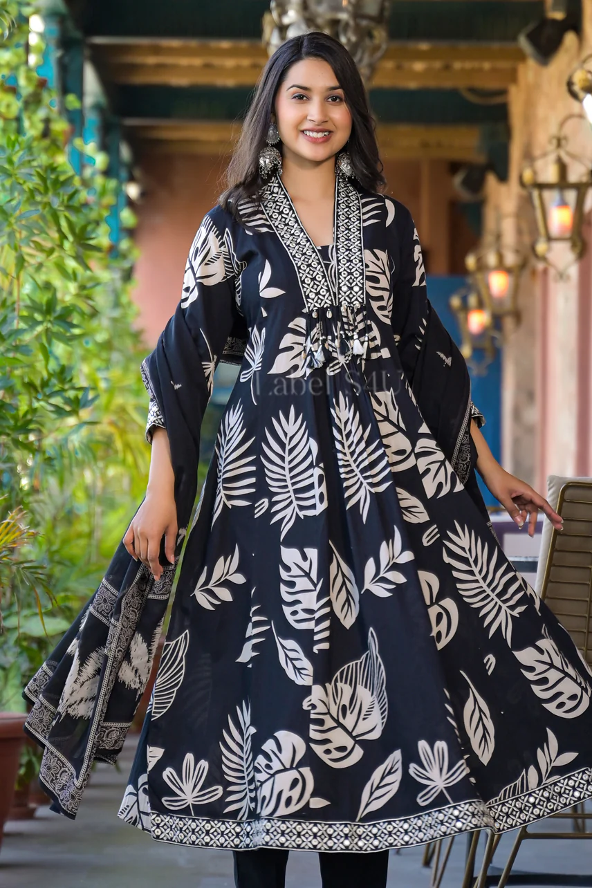 Verdant Vibe-Suit Set - Image 5