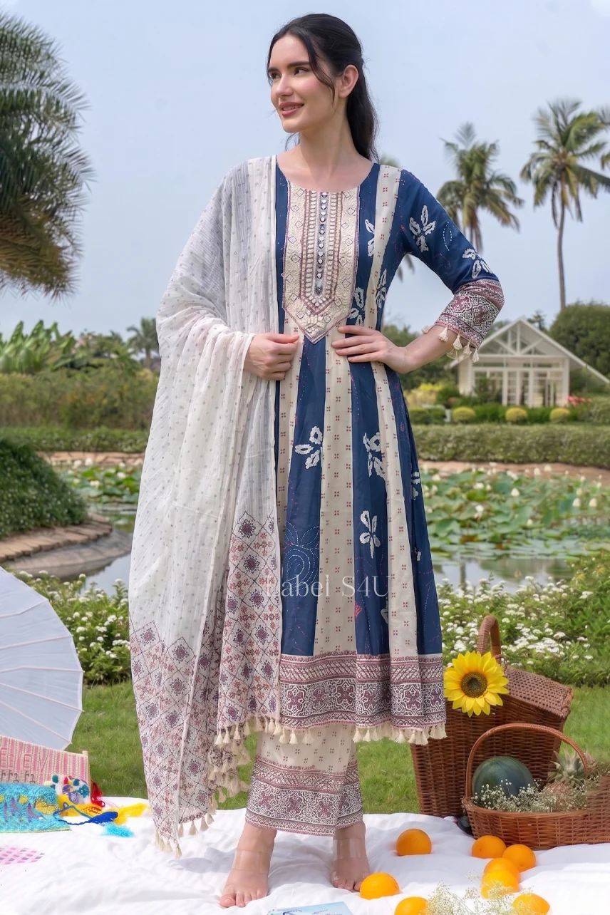 Verona Printed Tassel Anarkali Set - Image 4